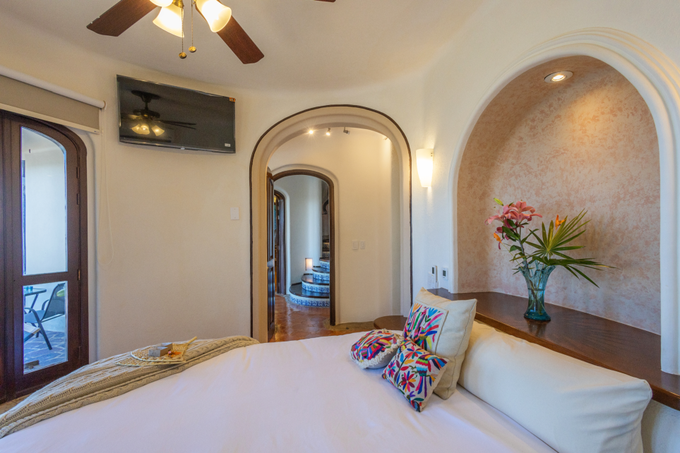 Stylish local décor accents in the Queen Room, showcasing handcrafted art pieces and vibrant colors that reflect the essence of Sayulita.